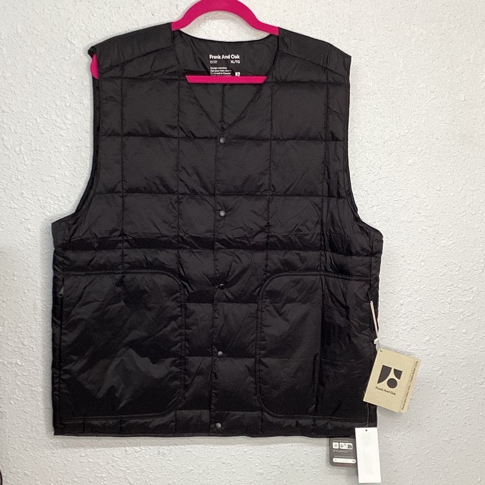 Frank And Oak Men's Packable Black Quilted Vest Size XL NWT